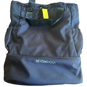 Beyond Yoga Convertible Gym Back Bag NWT